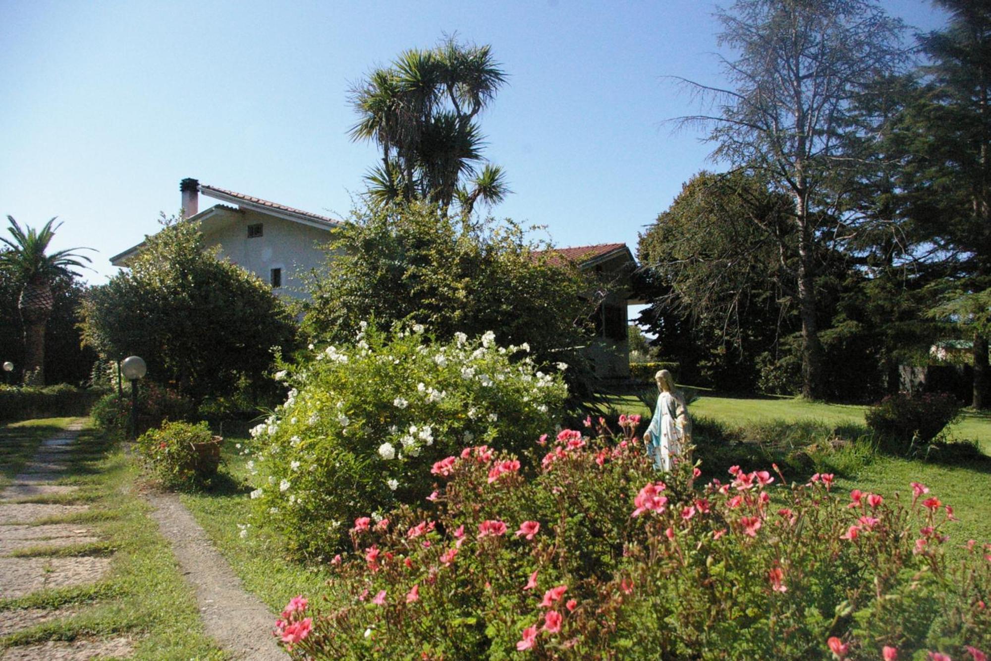 B&B Villa Sans Souci Civitavecchia Exteriör bild