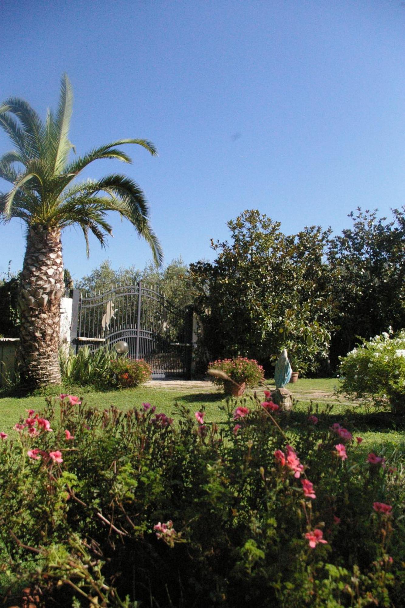 B&B Villa Sans Souci Civitavecchia Exteriör bild